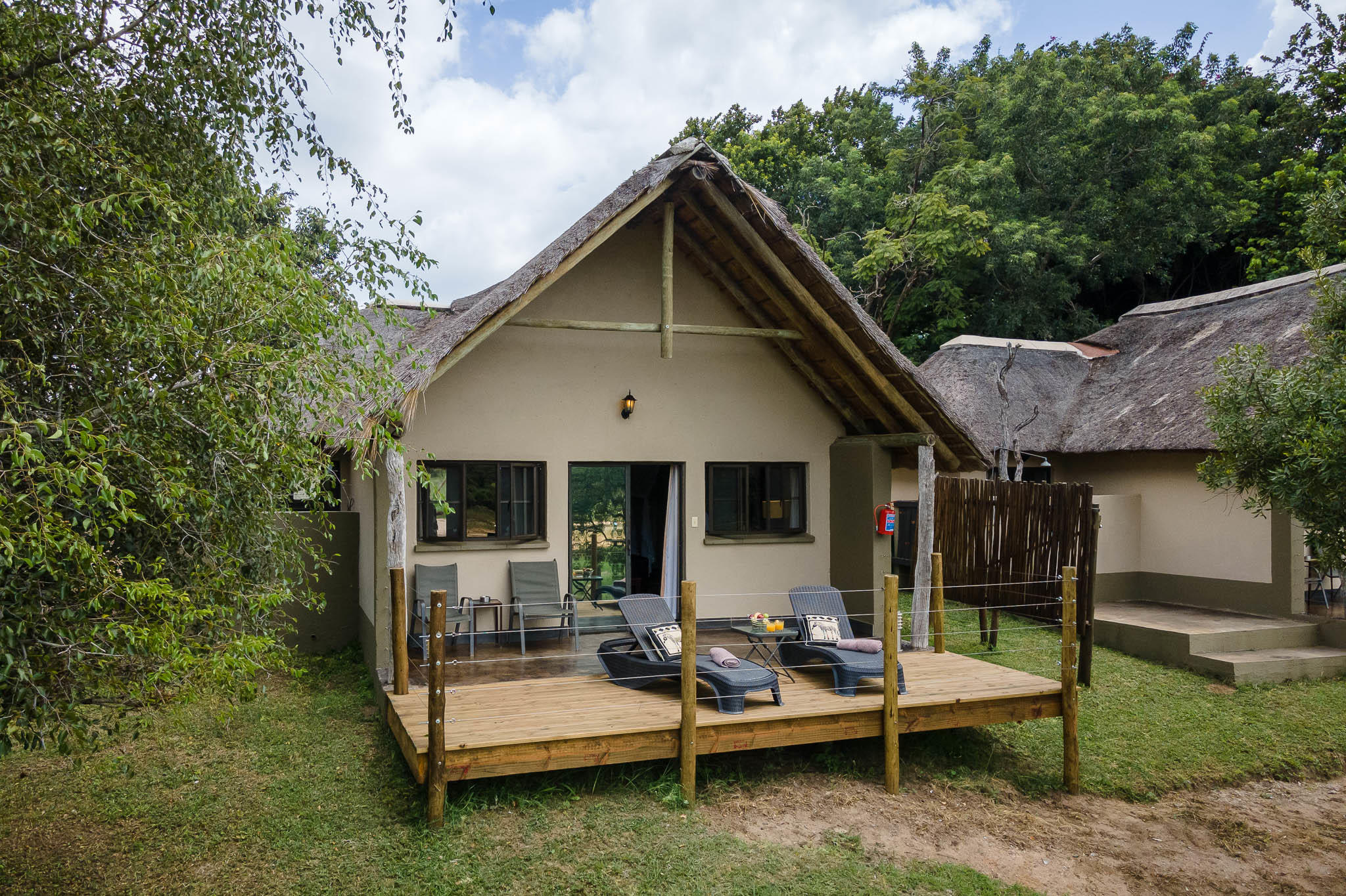 Umkumbe Safari Lodge Riverside thumbnail 5